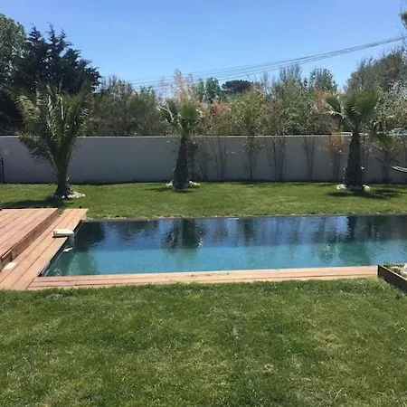 Piscine Sur A 50 Metres De La * Agde